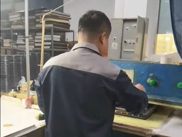 刀模分切