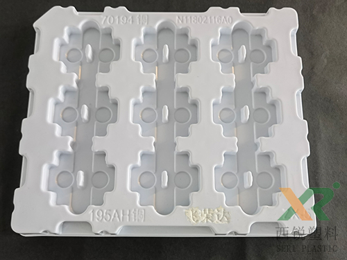 白色托盘